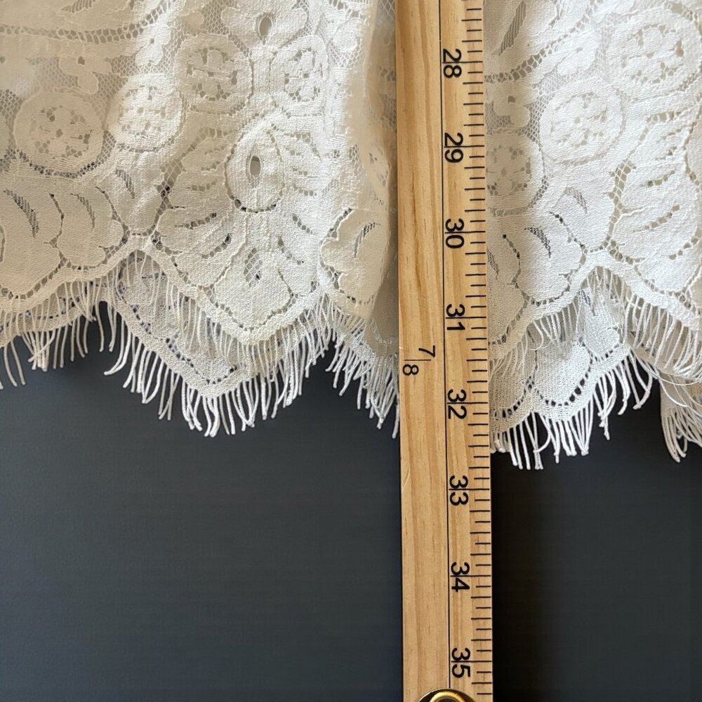Free People Verushka White Eyelash Lace Mini Dress Womens Size 2 Boho Fairy Y2K - Picture 10 of 11